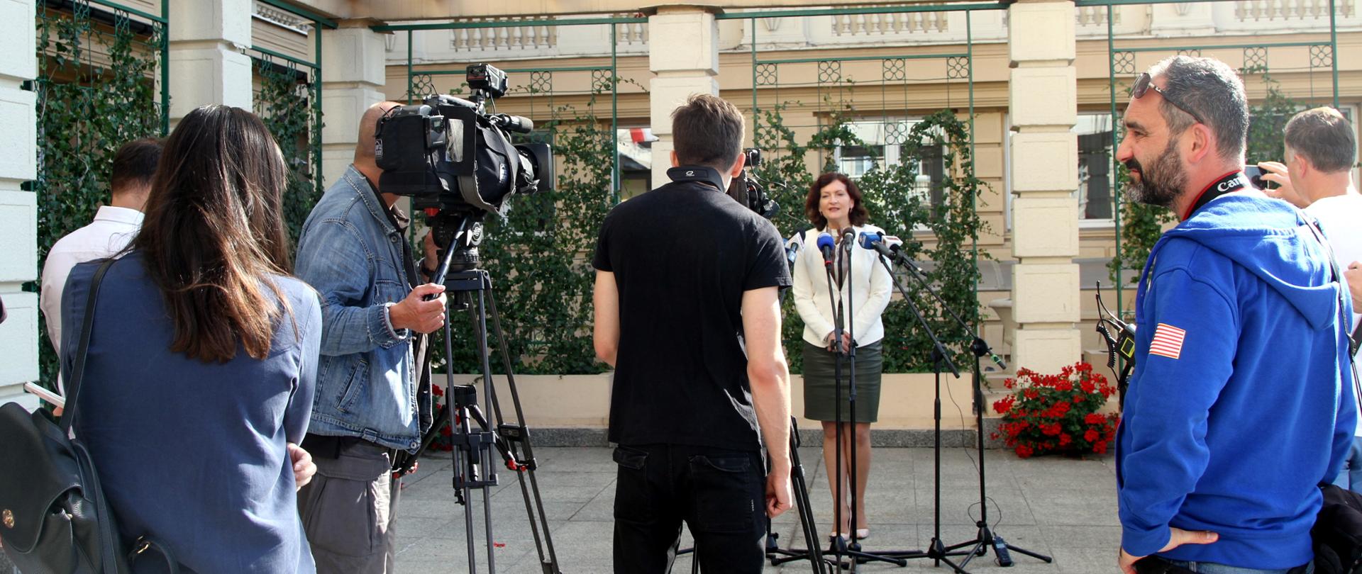 Konferencja prasowa Wojewody Podkarpackiego Ewy Leniart