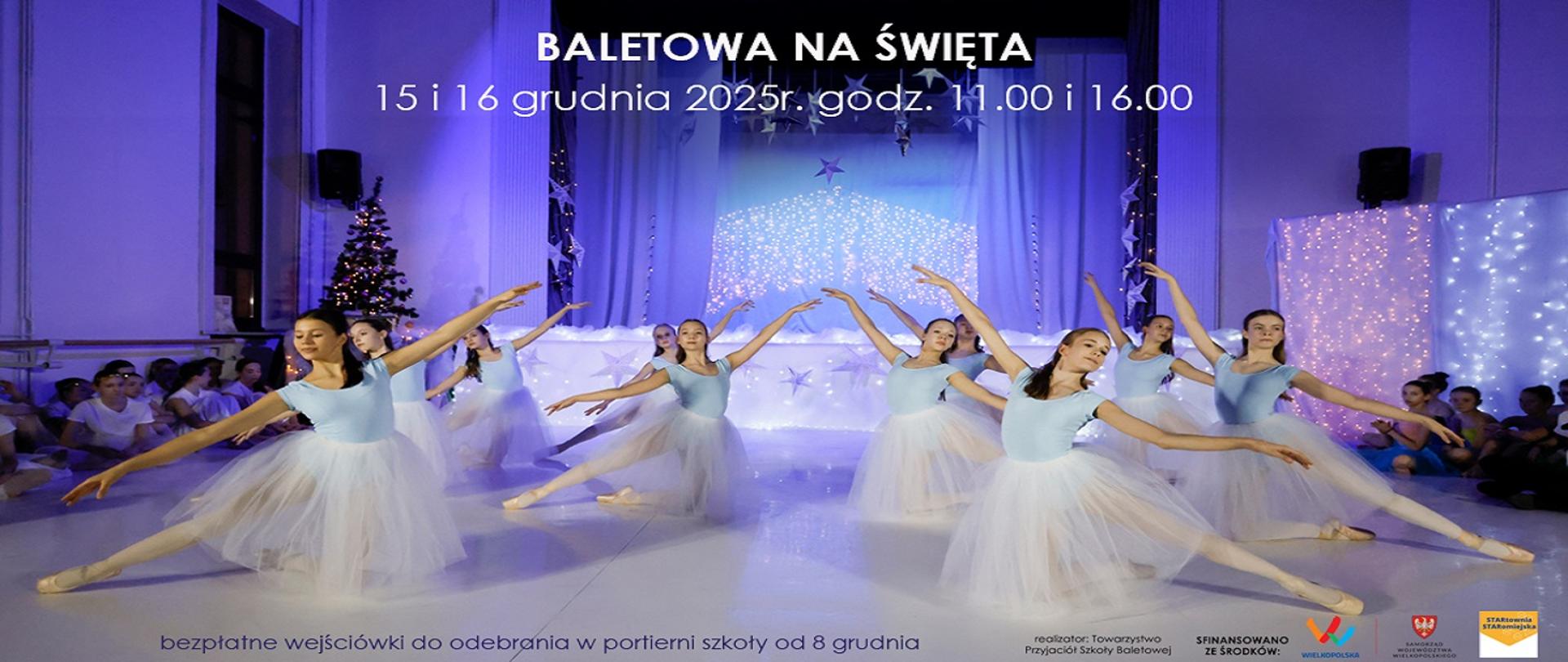 Tancerki na scenie w świątecznej scenerii