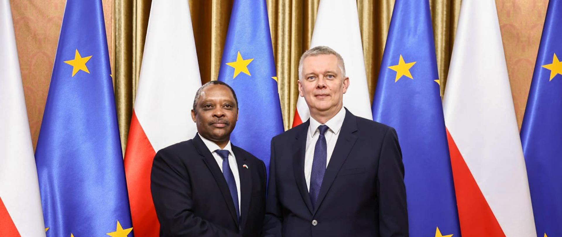 Meeting of Minister Tomasz Siemoniak, Coordinator of Special Services, with His Excellency Anastase Shyaka, Ambassador of the Republic of Rwanda to Poland
