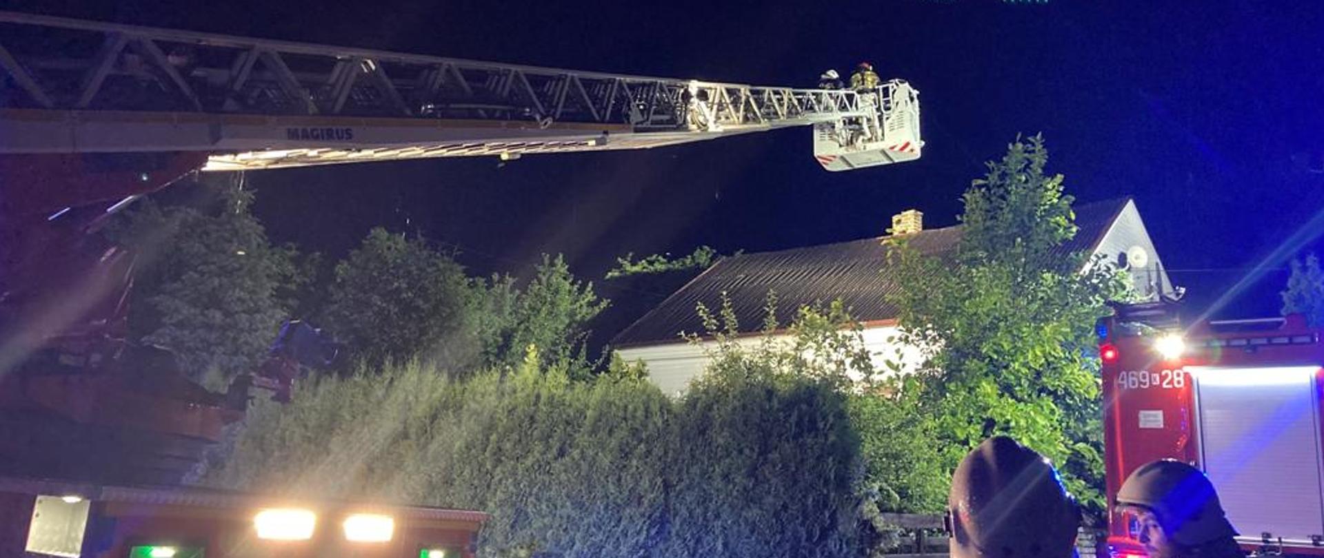 Działania straży pożarnych z użyciem drabiny pożarniczej