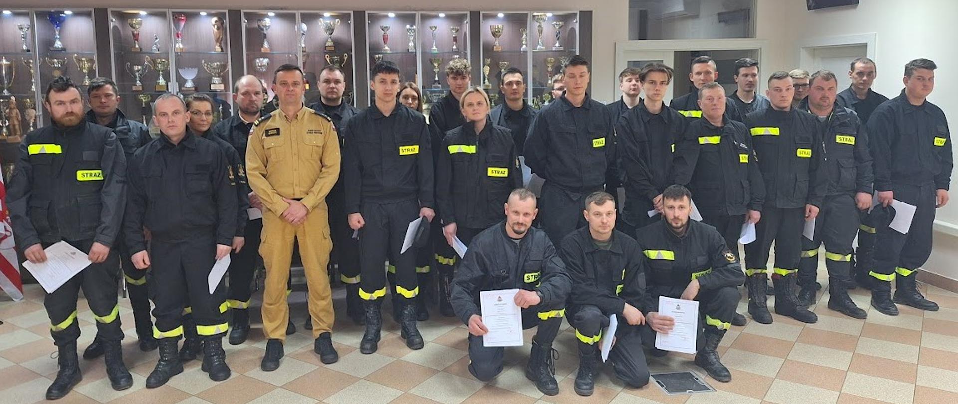Zakończenie szkolenia podstawowego strażaków OSP powiatu bielskiego