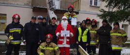 Święty Mikołaj w 107 Szpitalu w Wałczu