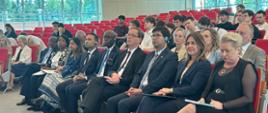 Uczestnicy Forum Eksportu 2026 siedzący na sali wykładowej 