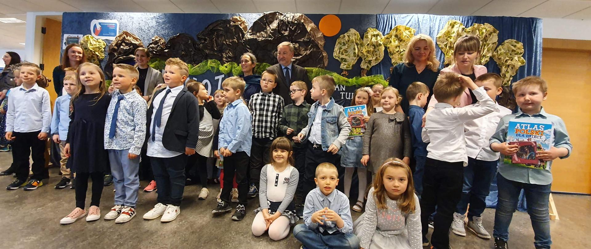 Zakończenie roku szkolnego w szkole i przedszkolu pod patronatem Ambasady w Reykjanesbær 