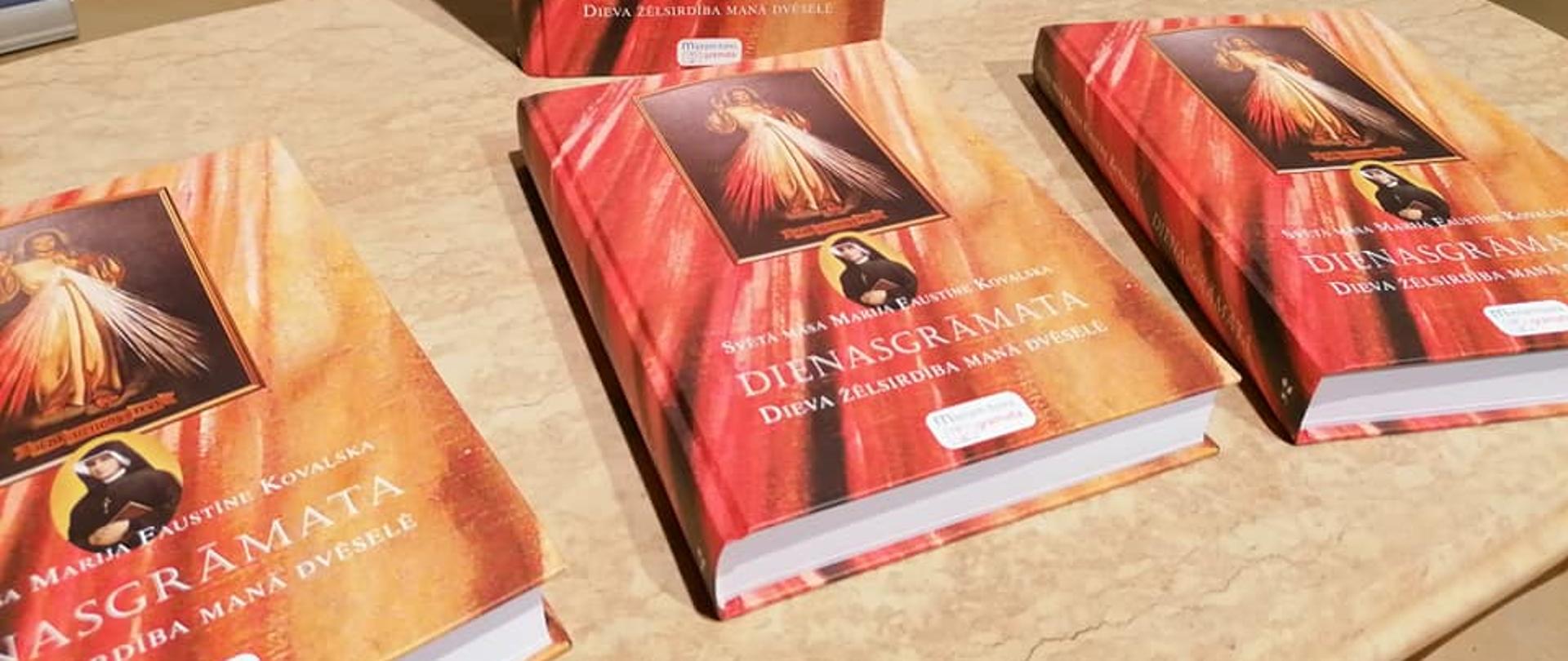 „Dzienniczek” św. s. Faustyny przetłumaczony na język łotewski