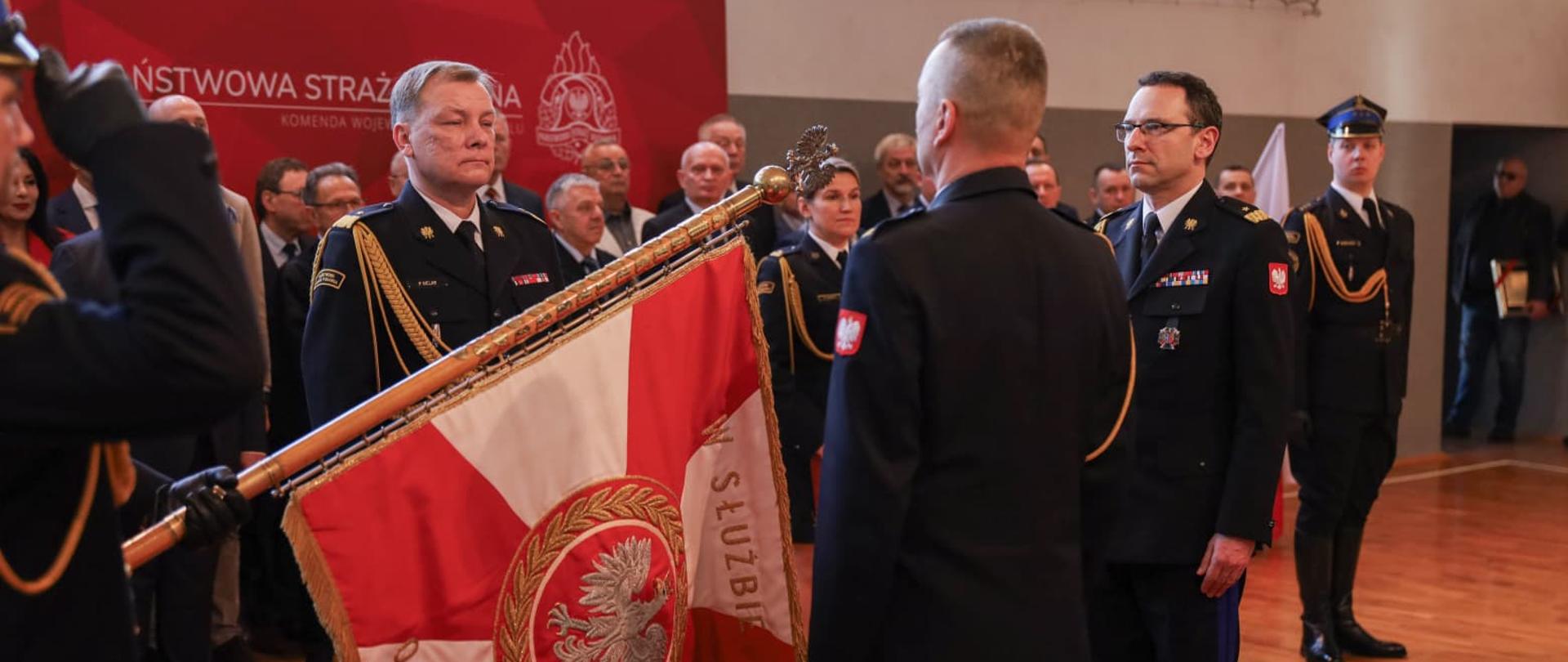 Uroczystość pożegnania ze służbą oraz przekazania obowiązków Opolskiego Komendanta Wojewódzkiego Państwowej Straży Pożarnej