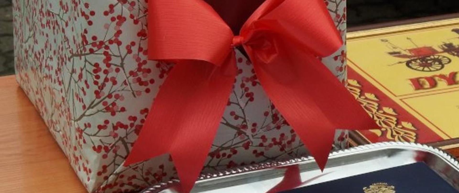 Na zdjęciu uczestnicy uroczystego apelu w KP PSP Nakło