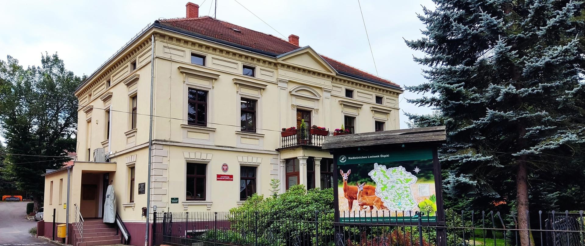 Siedziba Nadleśnictwa Lwówek Śląski