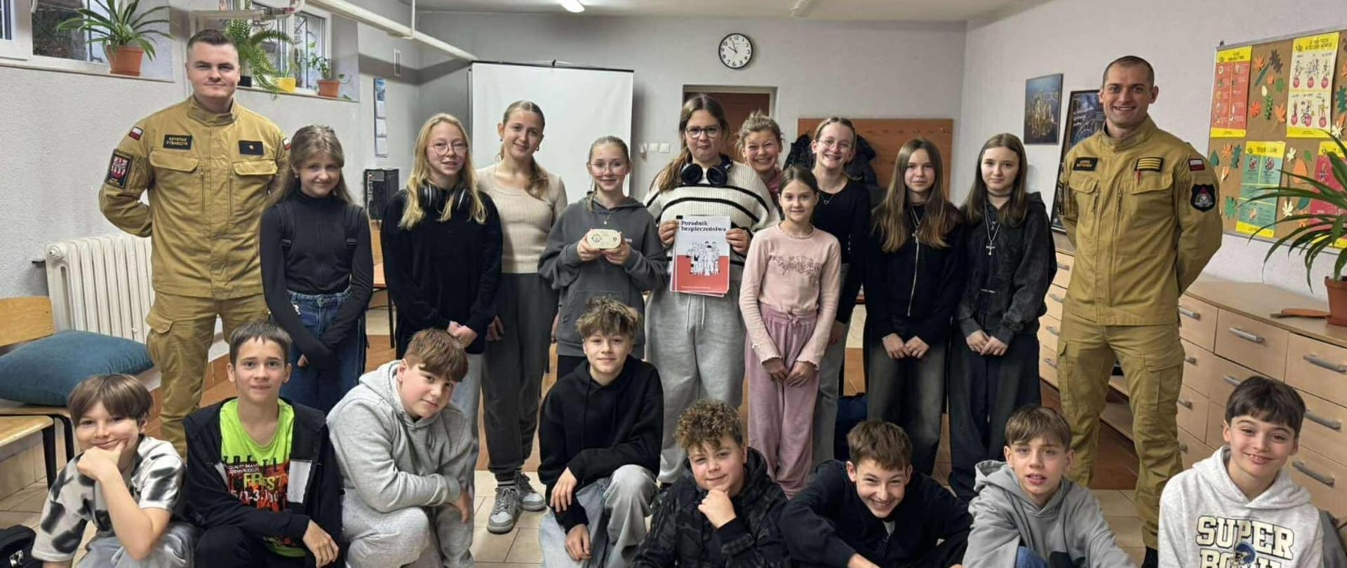 Pogadanka i szkolenie z bezpieczeństwa w SP nr 1 w Międzychodzie