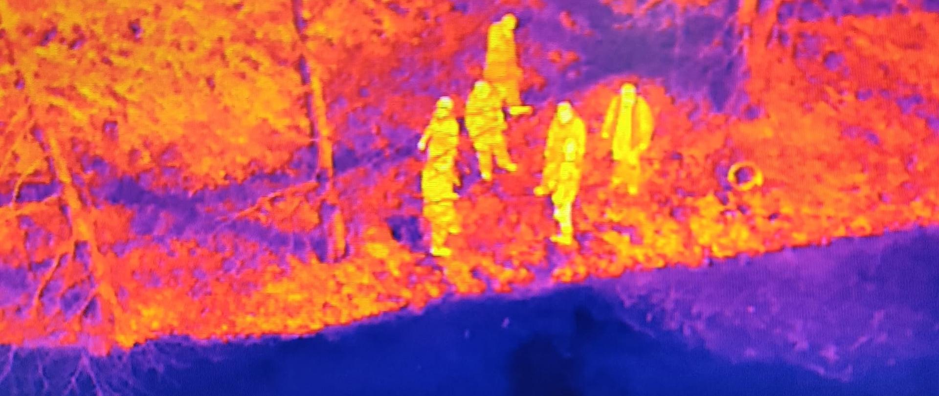 Klatka z nagrania z drona OSP Karsin