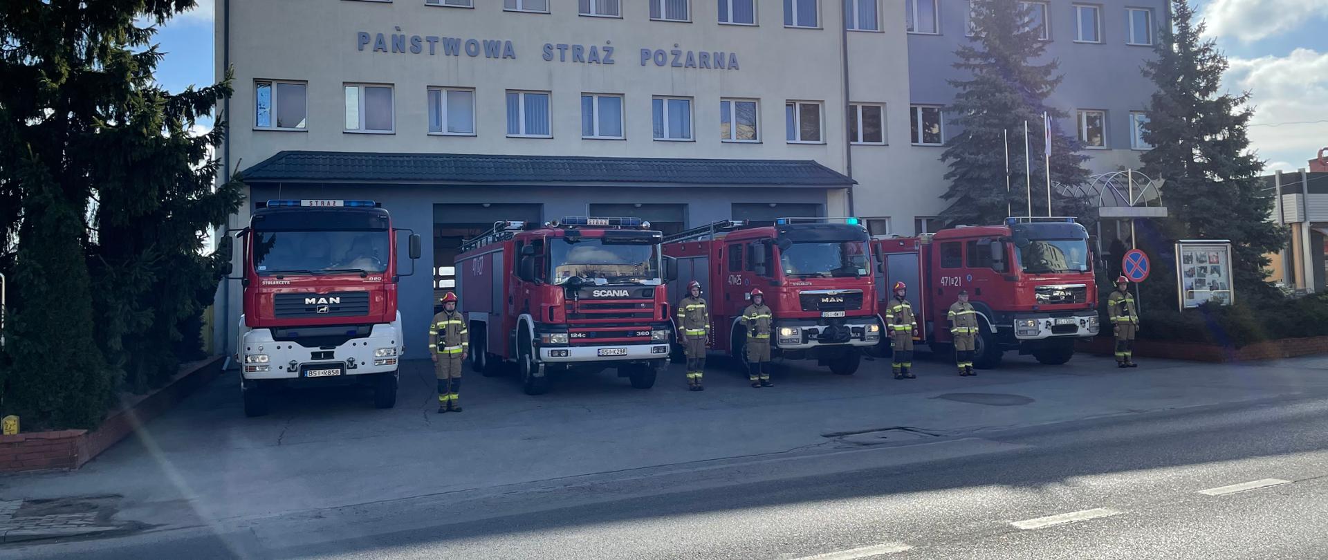 Strażacy KP PSP w Siemiatyczach oddają hołd ofiarom katastrofy smoleńskiej 