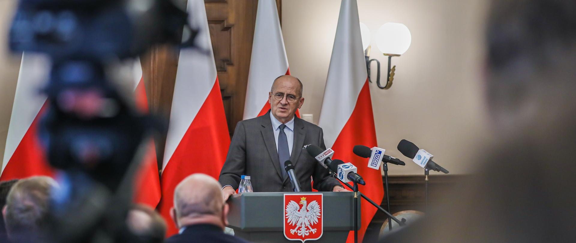 Minister Zbigniew Rau wziął udział w forum na temat wspierania przez dyplomację polskich przedsiębiorców za granicą