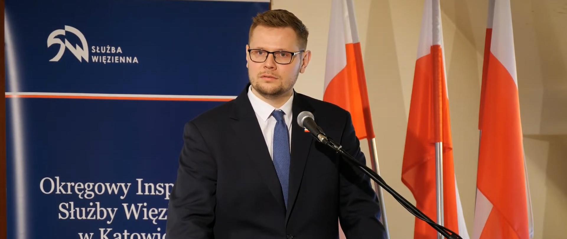Wiceminister Michał Woś. 