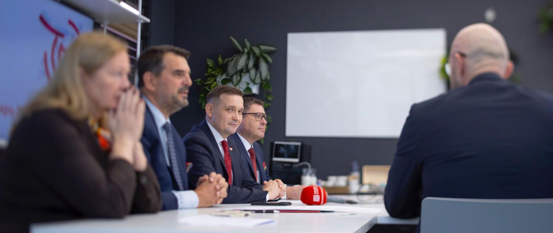 Polska na Expo 2025: ponad 1,3 mln gości, Złota Nagroda i sukces kultury oraz biznesu