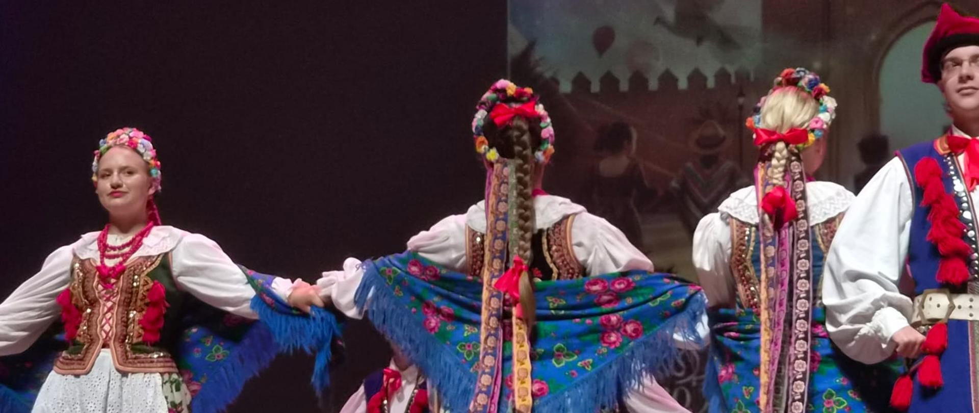 L’Ensemble polonais de chants et de danses « Świerczkowiacy » de Tarnów