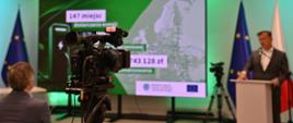 Podpisanie 6 umów dot. budowy i rozbudowy sieci elektroenergetycznych na potrzeby zasilania ogólnodostępnych stacji ładowania dużych mocy w siedzibie NFOŚiGW z przedstawicielami zarządów ENEA Operator, Energa-Operator, PGE Dystrybucja i TAURON Dystrybucja. 