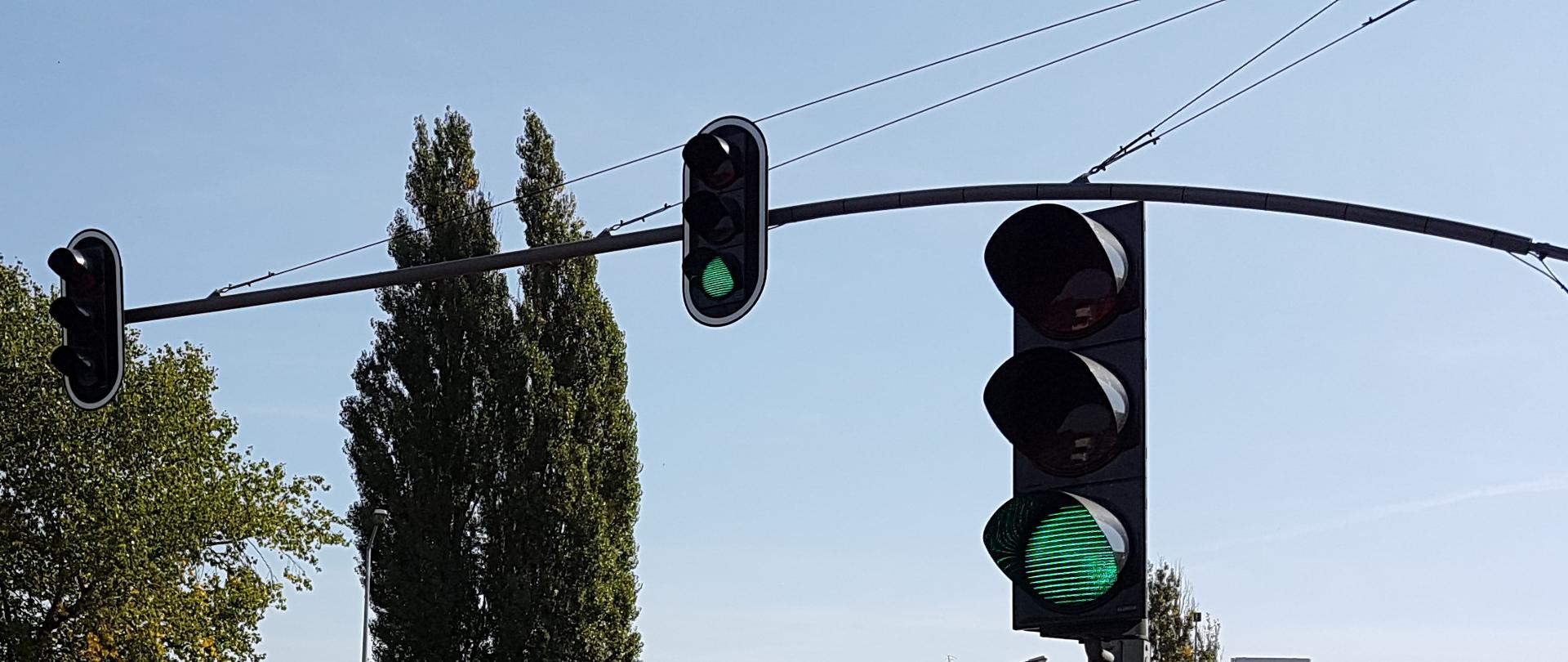 Sygnalizacja świetlna - zdjęcie ilustracyjne.