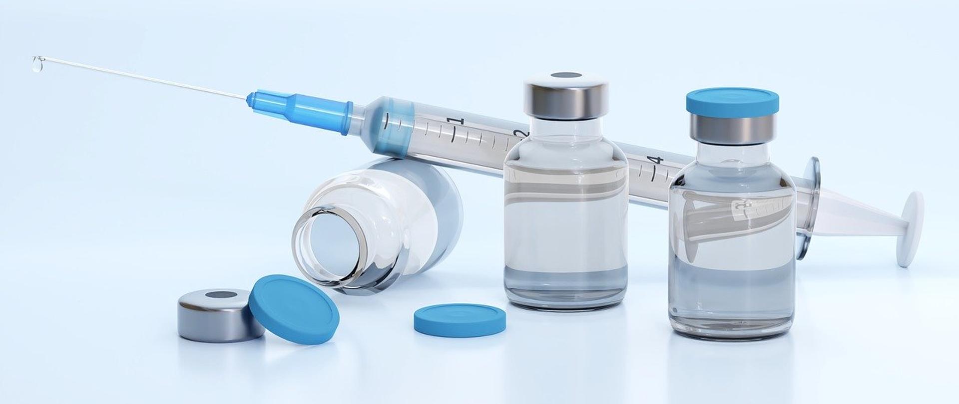 Na zdjęciu strzykawka i ampułki