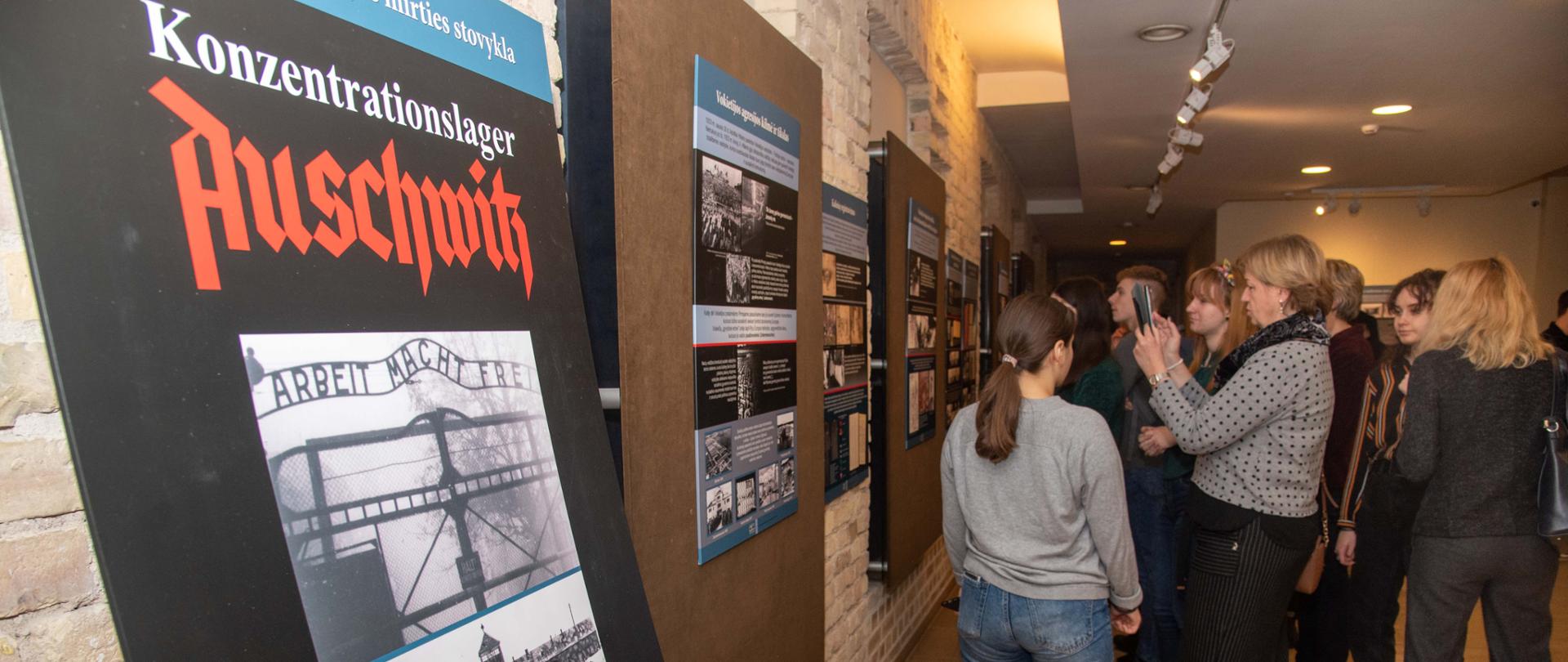 Otwarcie wystawy o Auschwitz