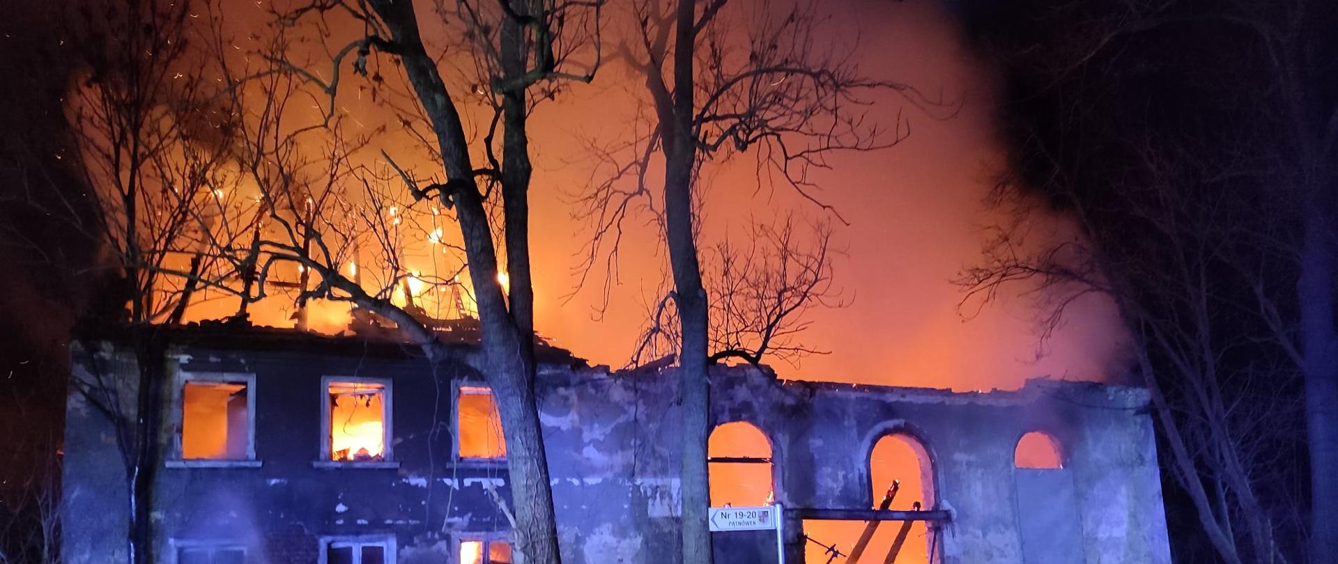 Pożar opuszczonego budynku w Pątnówku
