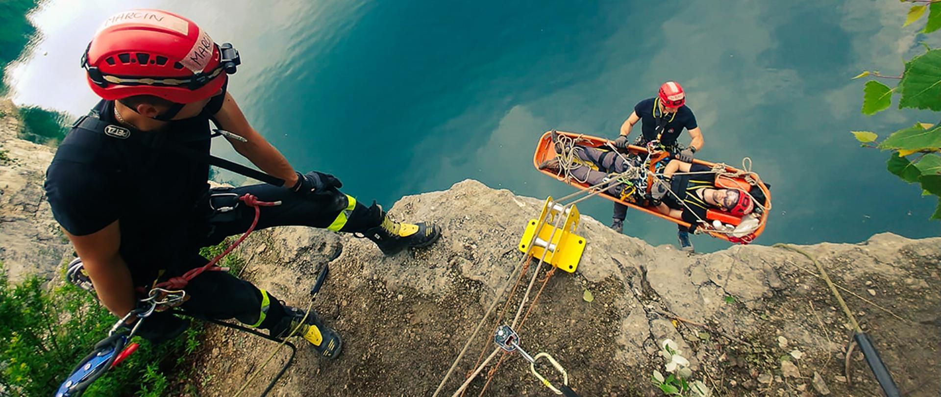 ćwiczenia strażaków 