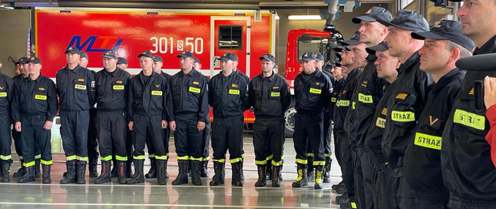 Druga grupa strażaków wróciła z Grecji do Polski