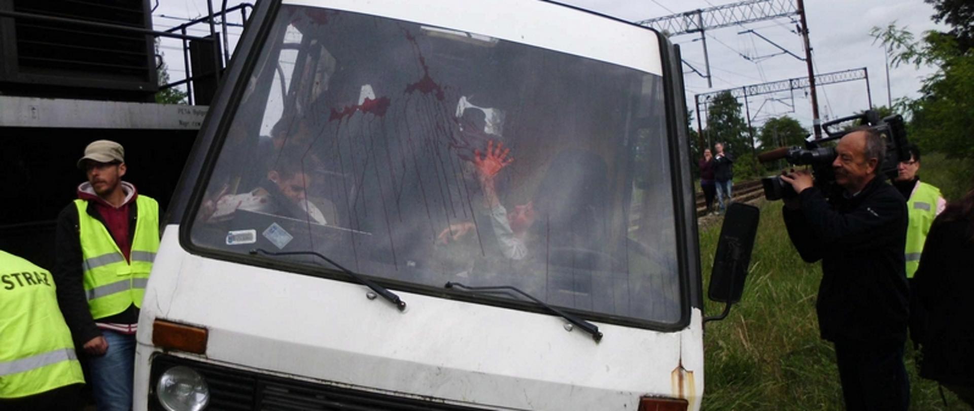 Zdjęcie przedstawia ćwiczenia wypadku masowego