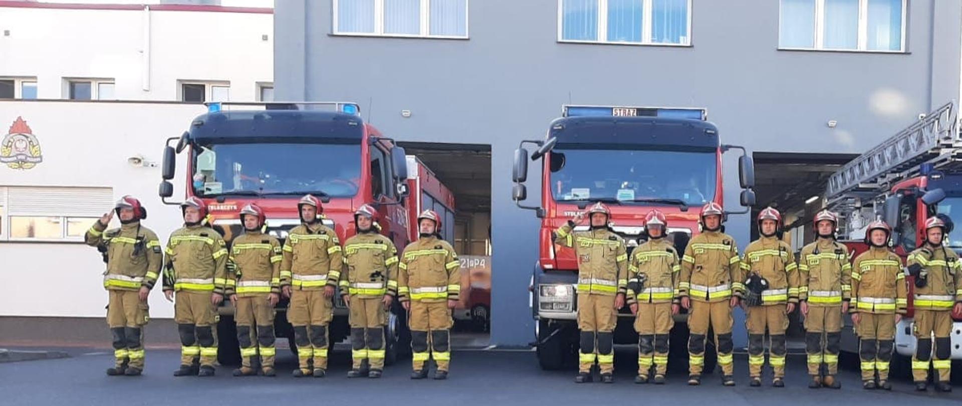 Oborniccy strażacy oddali hołd zmarłemu koledze.