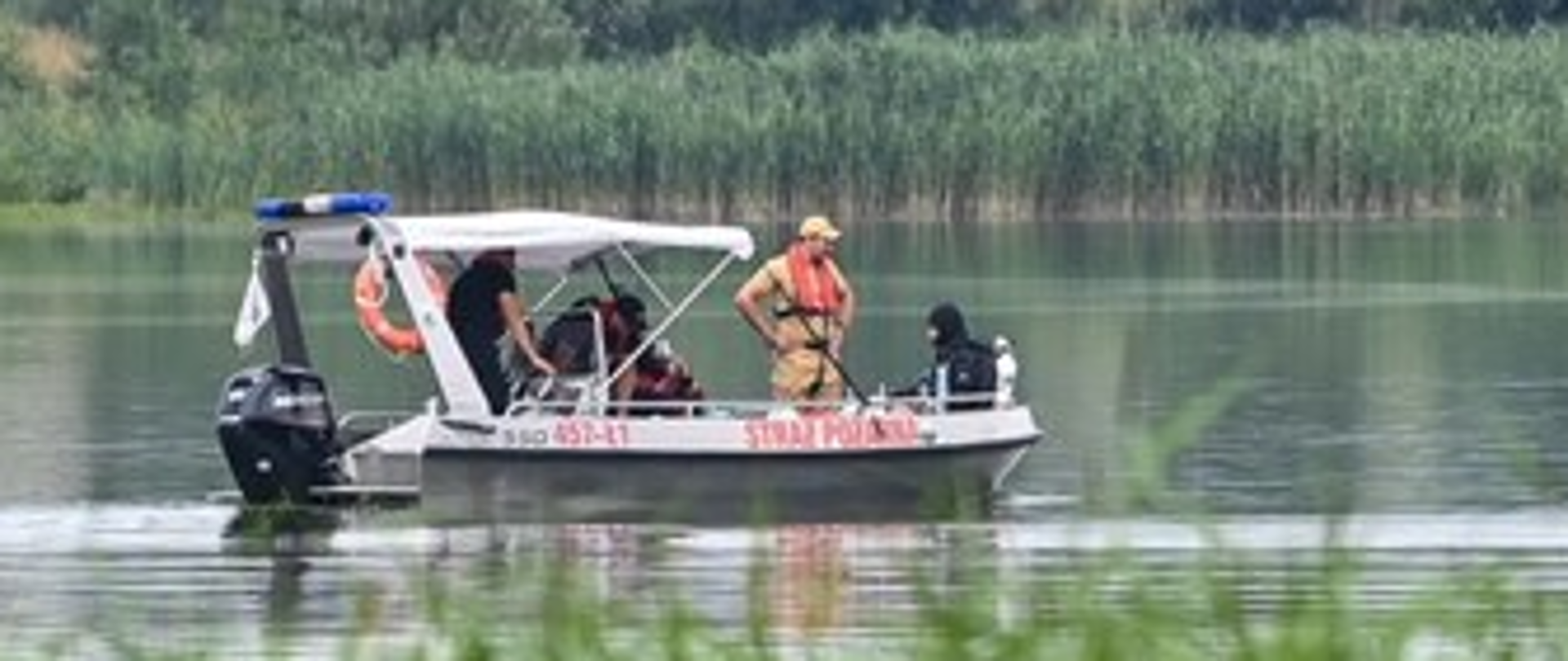 SGS w działaniach na jeziorze Tuchomskim