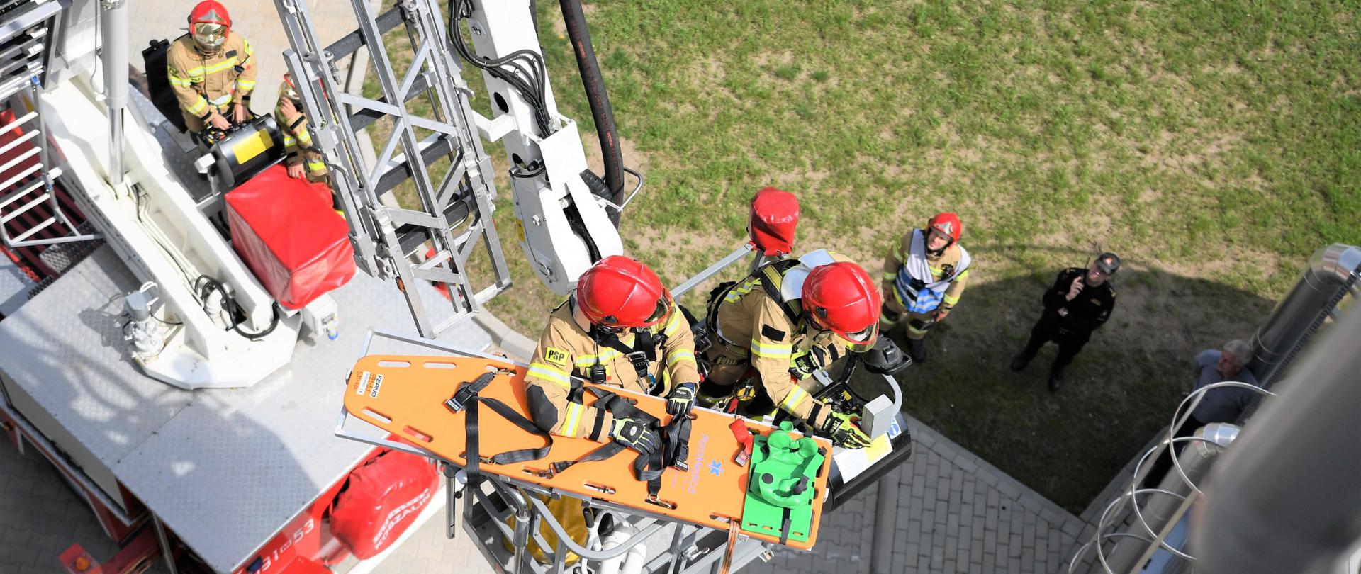Ćwiczenia na terenie Miejskiej Oczyszczalni Ścieków w Chorzelach