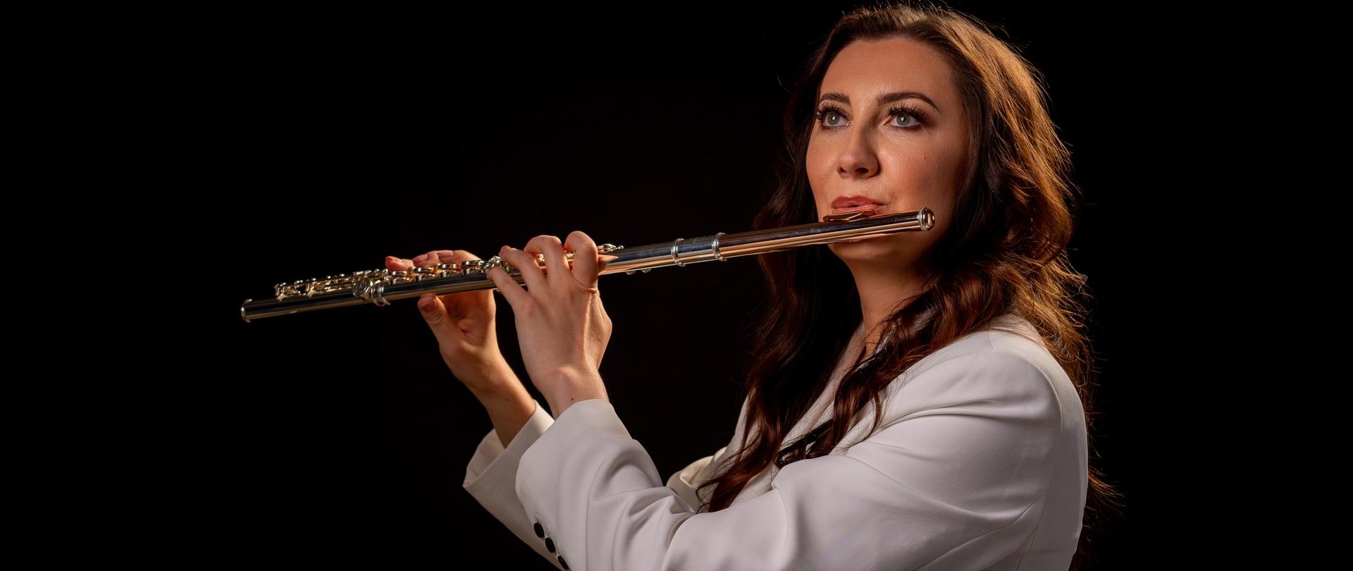 wykł. dr Katarzyna Pudełko-Cofałka - flet - Od 2021 roku jest wykładowcą Akademii Muzycznej im. Karola Szymanowskiego w Katowicach oraz prowadzi klasę fletu w Państwowej Szkole Muzycznej I st. im. Karola Szymanowskiego w Oświęcimiu. Jako pedagog prowadzi warsztaty i kursy fletowe, odpowiadając na zaproszenie wielu szkół muzycznych w Polsce i innych instytucji kultury. W ramach działalności naukowej i popularyzatorskiej artystka zajmuje się badaniami dotyczącymi wpływu polskiego folkloru muzycznego na twórczość kompozytorów polskich XX i XXI wieku ze szczególnym uwzględnieniem regionu śląskiego. 