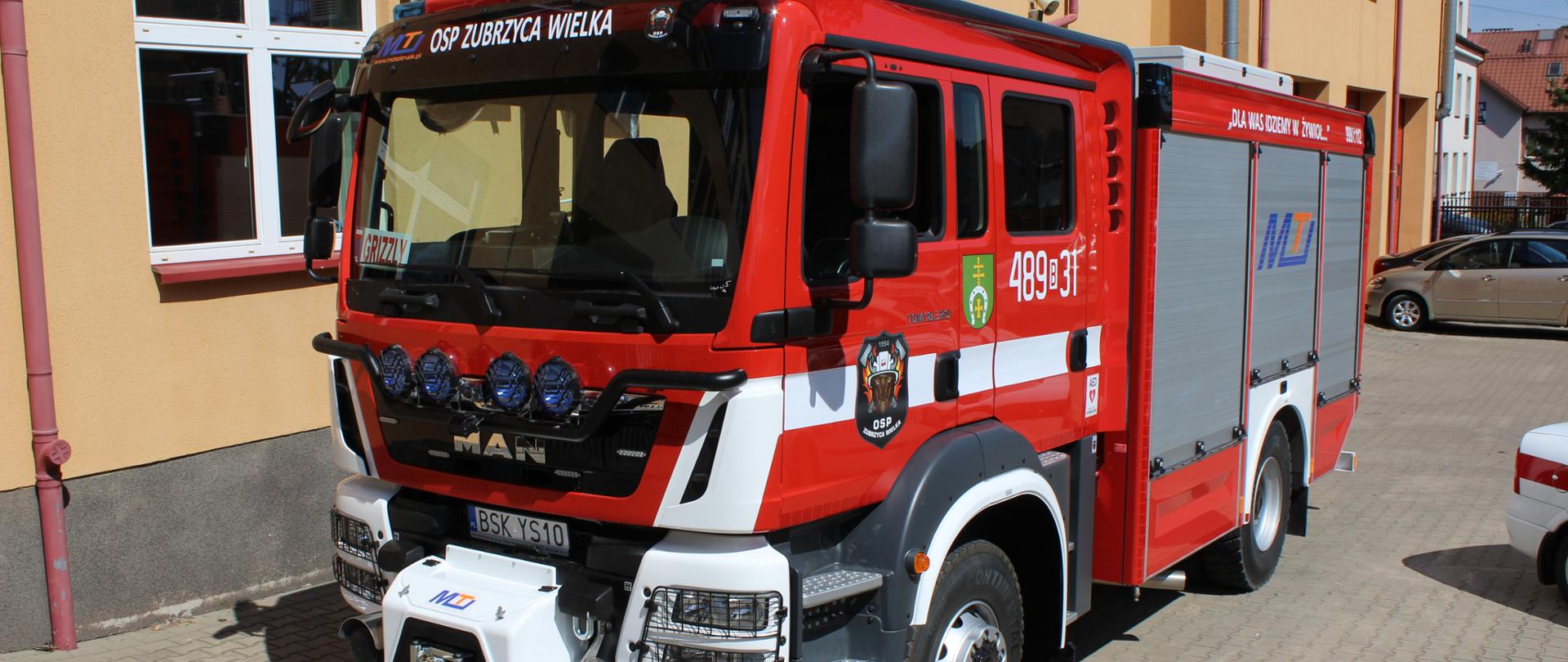 Nowy samochód gaśniczy Ochotniczej Straży Pożarnej w Zubrzycy Wielkiej