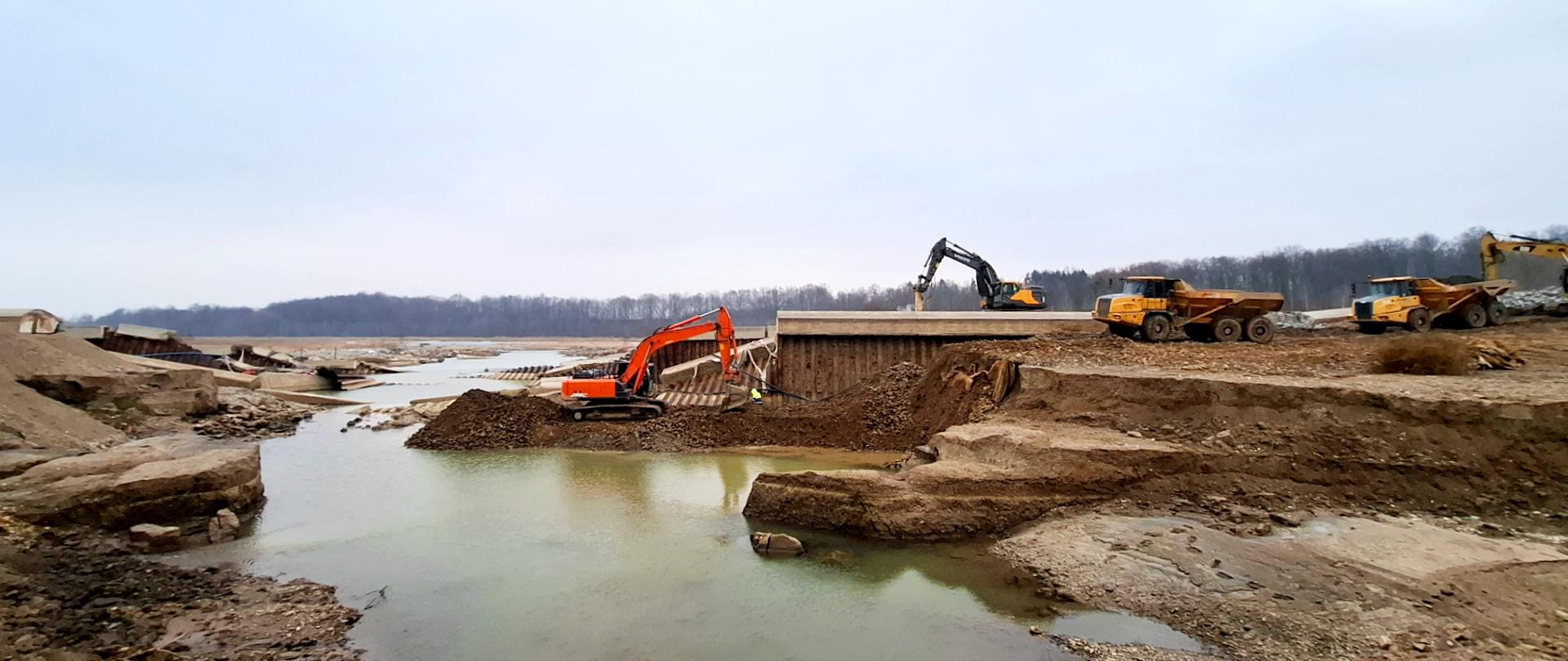 Zabezpieczanie zbiornika wodnego Topola na Nysie Kłodzkiej