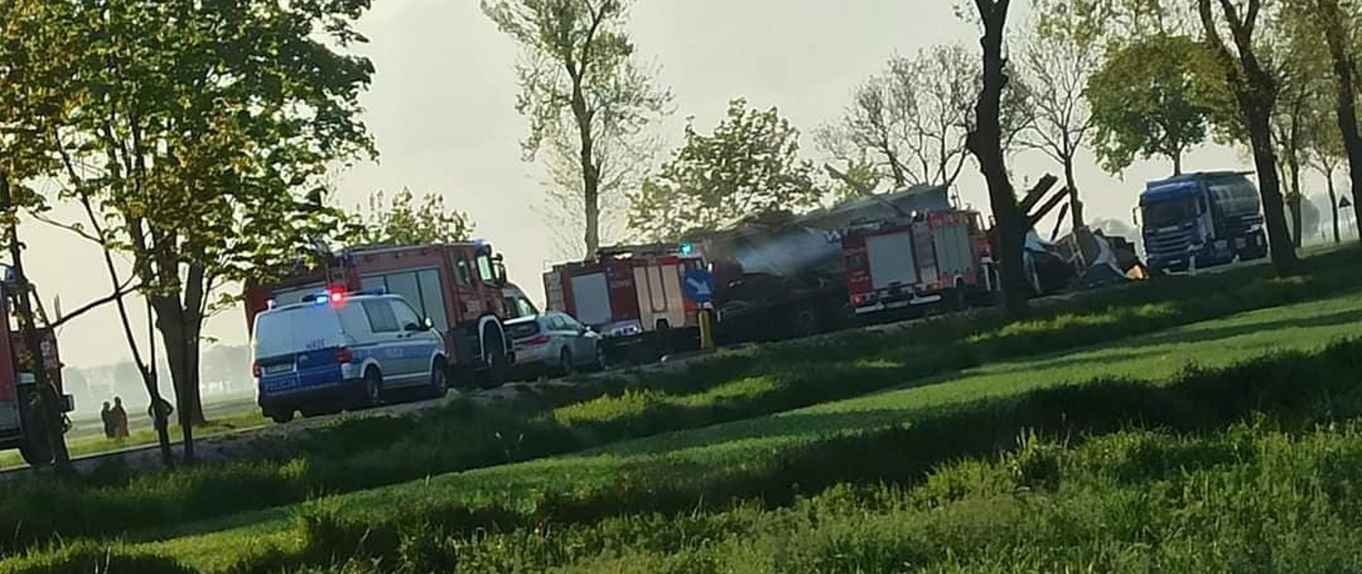 Zderzenie samochodów ciężarowych na DK nr 10