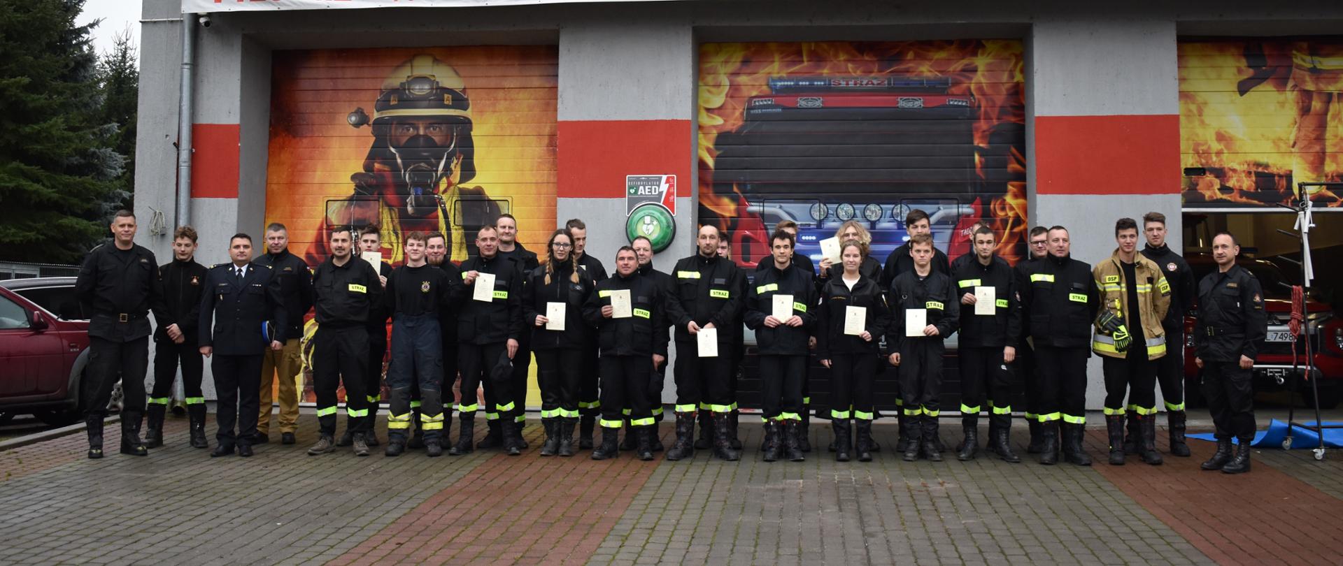 Zakończenie szkolenia podstawowego strażaków ratowników ochotniczych straży pożarnych w OSP Barczewo