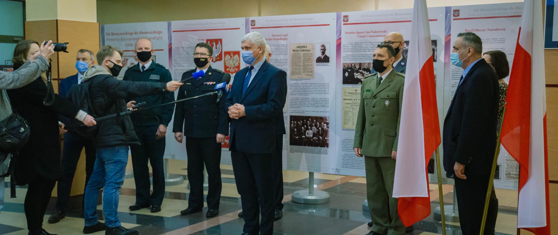 Stulecie służby cywilnej - wystawa „Od Moraczewskiego do Morawieckiego. Premierzy Rzeczypospolitej Niepodległej 1918-2018”