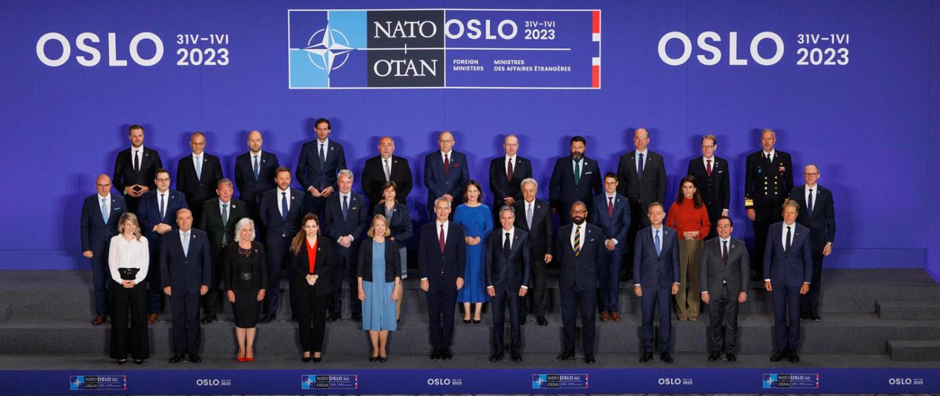 Ministrowie spraw zagranicznych NATO