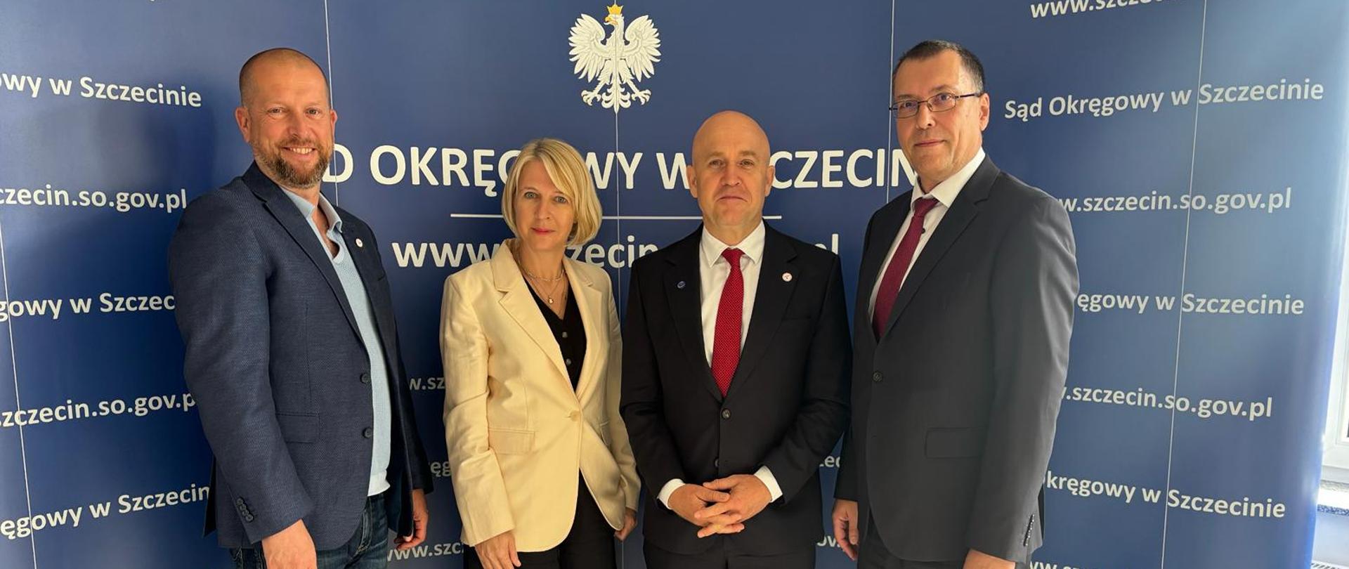 Minister Dariusz Mazur na obchodach Święta Kuratorskiej Służby Sądowej oraz uroczystym przedstawieniu prezesa Sądu Okręgowego w Szczecinie