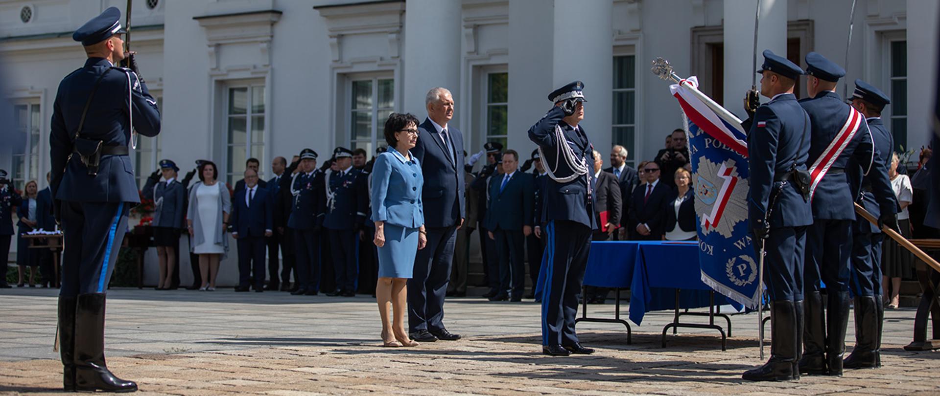 Uroczystość z okazji Święta Policji oraz wręczenia sztandaru KGP