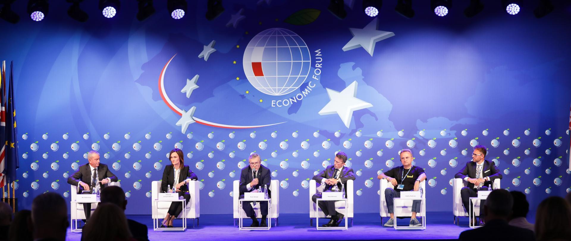 Wicepremier Piotr Gliński na Forum Ekonomicznym w Karpaczu: „Wobec obecnych wyzwań konieczna jest europejska jedność”, fot. Danuta Matloch
