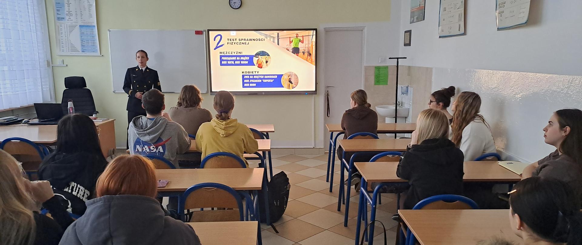 Wizyta_akademii_morskiej ZSCKR w Dobrocinie Dobrocin