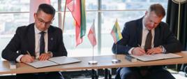 Porozumienie pomiędzy ARiMR i NMA podpisali Marek Budzich, Zastępca Prezesa ARiMR i Fortunatas Dirgincius