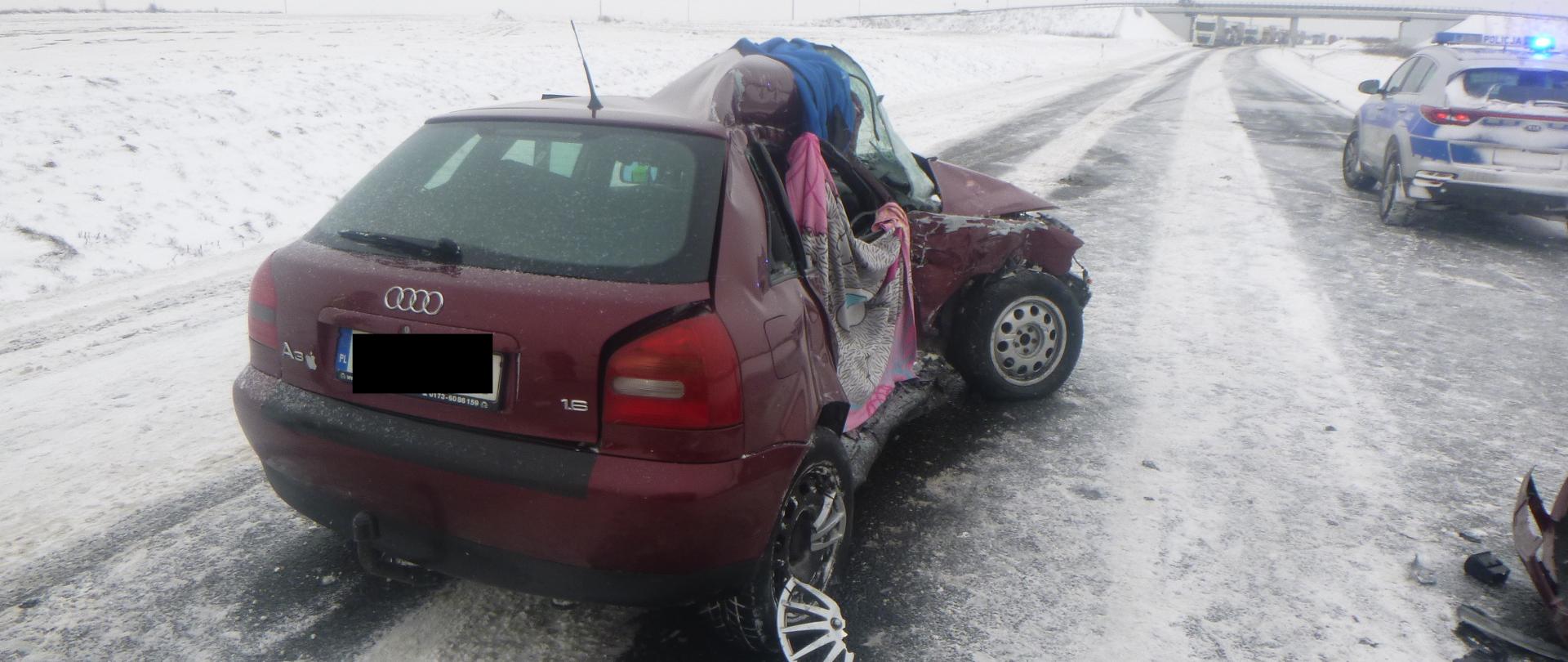 WYPADEK NA DRODZE KRAJOWEJ NR 25