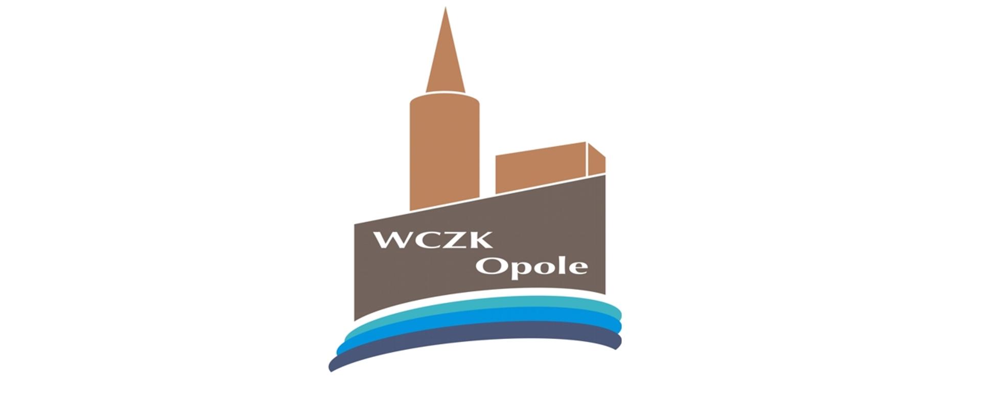 Logo Wojewódzkiego Centrum Zarządzania Kryzysowego Opolskiego Urzędu Wojewódzkiego w Opolu. Przedstawia bryłę gmachu urzędu z górującą nad nim wieżą Piastowską.