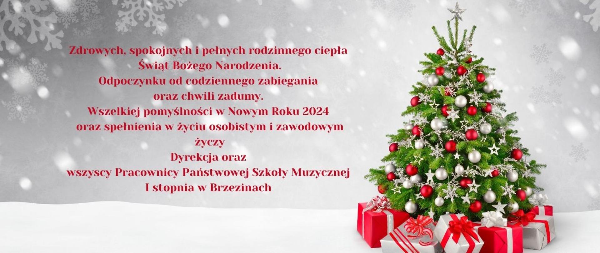 Grafika przedstawia na szarym tle napis z życzeniami świątecznymi. Z prawej strony choinka z czerwonymi i szarymi bombkami.