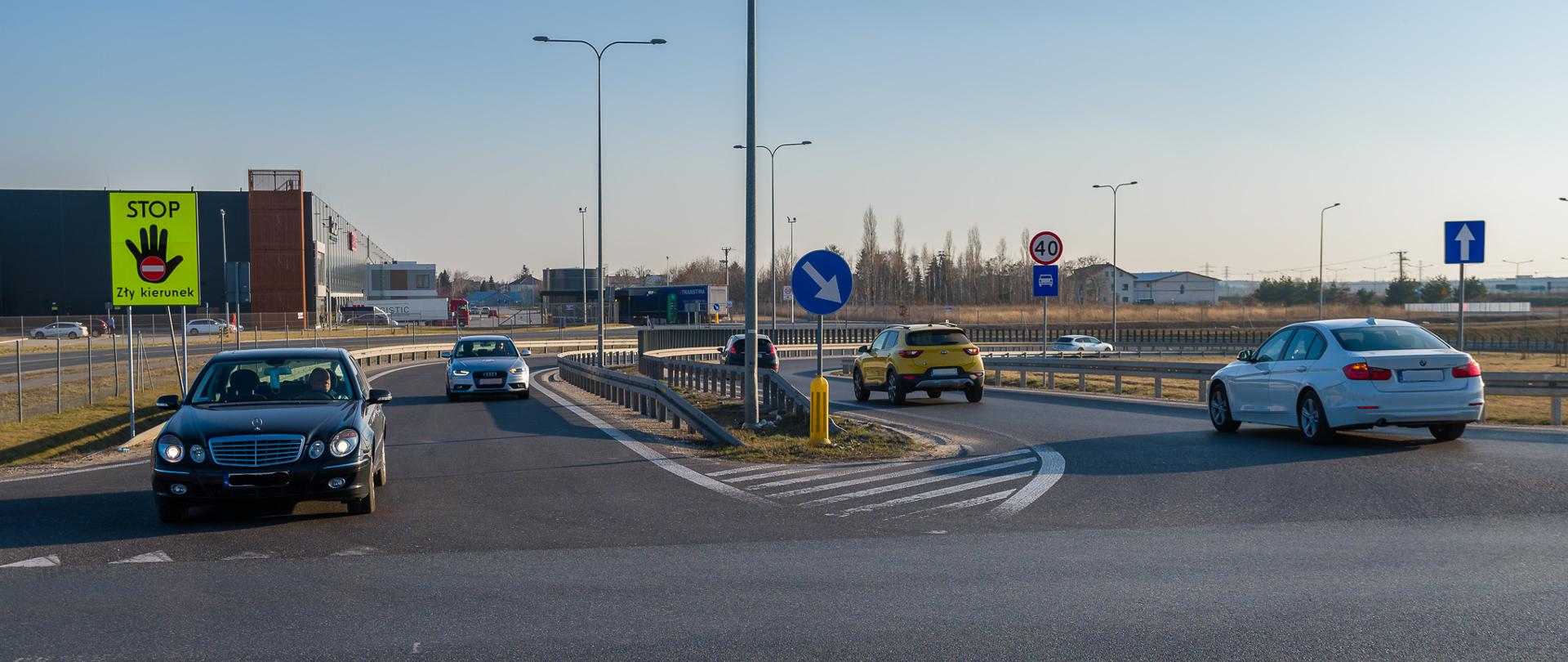 Znak STOP Zły kierunek ustawiony na łącznicy węzła Wypędy 