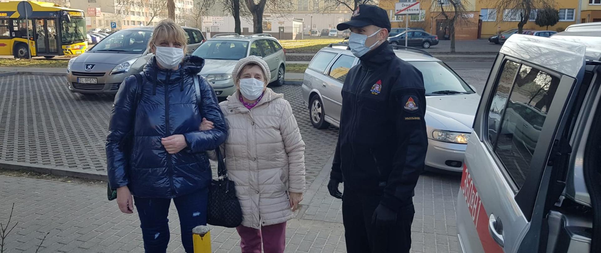Włocławscy strażacy pomagają w ramach Narodowego Programu Szczepień przeciw COVID-19