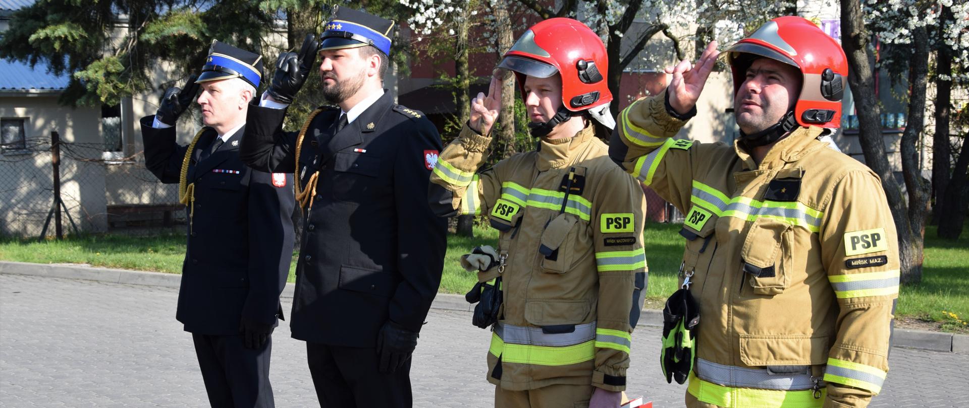 Dzień flagi 02.05.2022 r. w KP PSP Mińsk Mazowiecki