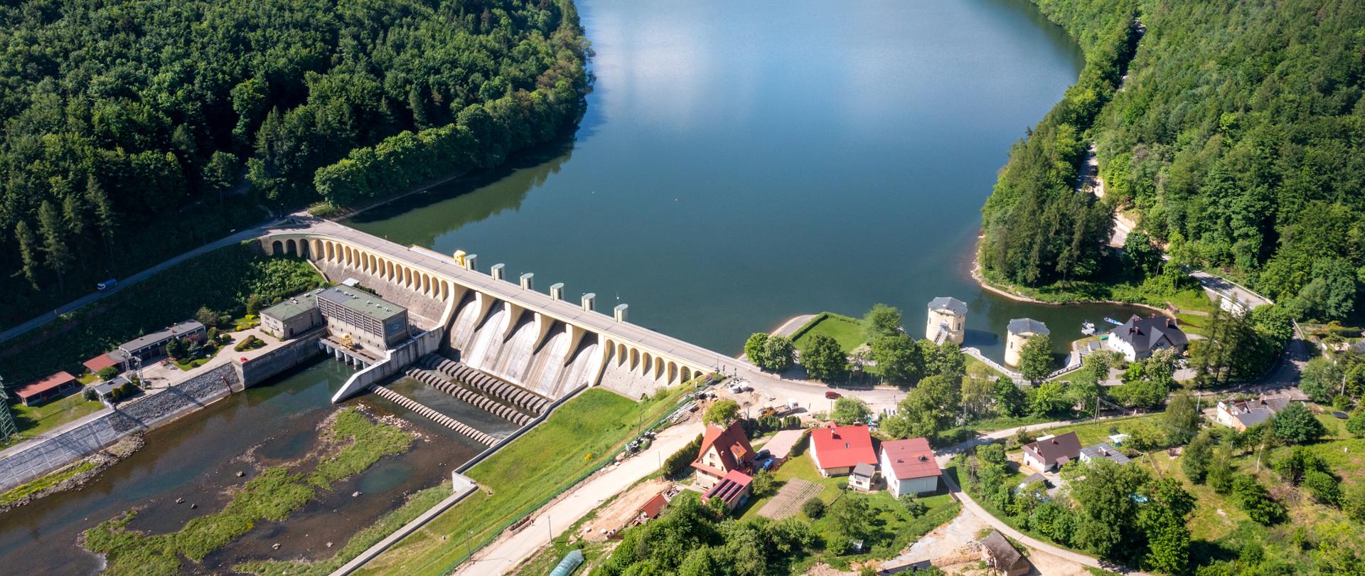 Zapora w Porąbce
