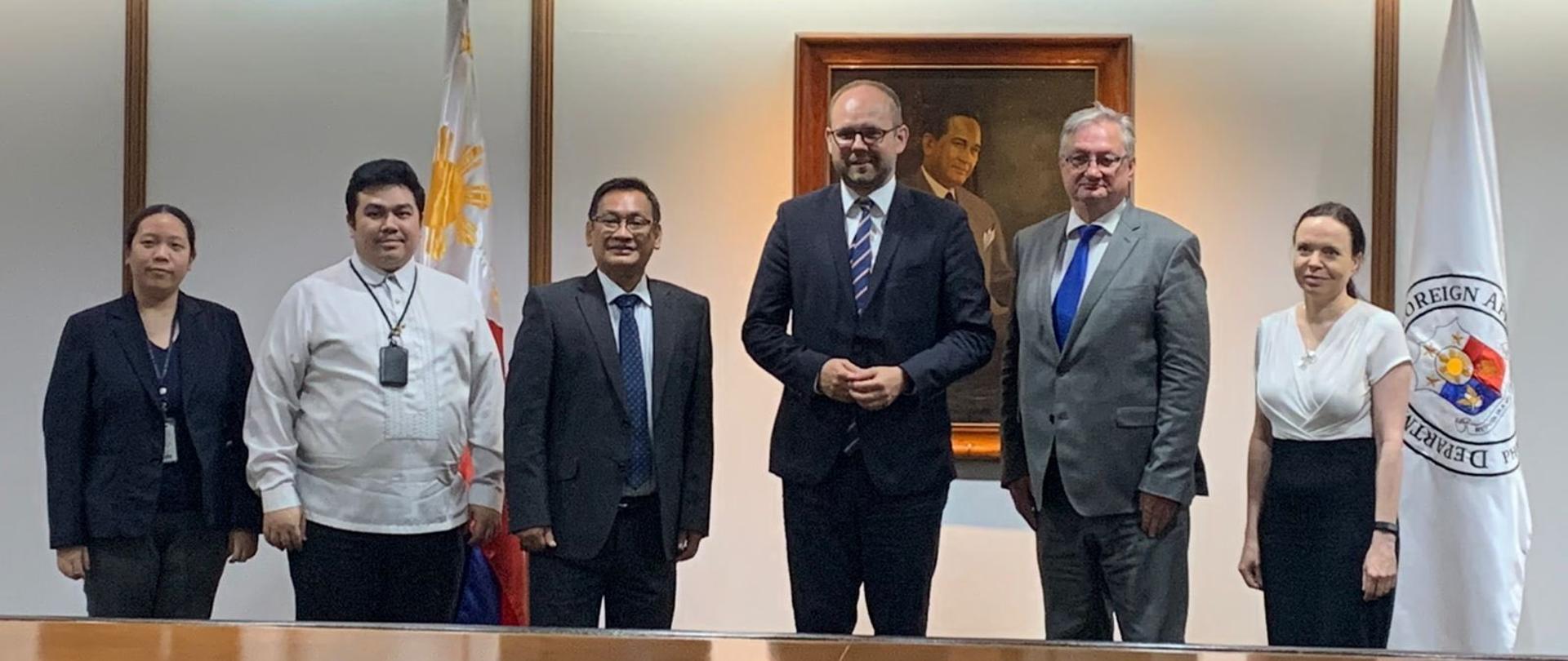 Polish deputy foreign minister visits the Philippines